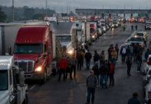 Transportistas convocan bloqueo nacional durante el partido México vs Chequia; exigen mayor seguridad en carreteras