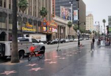 Hollywood reconocerá a Karol G, Pedro Pascal y Linkin Park con una estrella en 2027