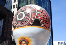 Develan en Chihuahua la esfera monumental «Hilos Mágicos de Chihuahua»