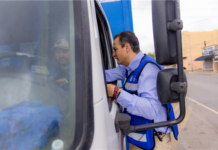 Promociona Marco Bonilla inscripción de proyectos del Presupuesto Participativo 2027 con volanteo en cruceros de la ciudad -Junto al equipo d