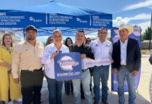 Entrega Maru instalaciones de nueva escuela secundaria en Madera