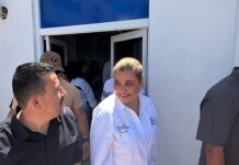 Encabeza Maru entrega de apoyos de rehabilitación en Madera
