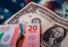Peso mexicano se mantiene por debajo de los 17 pesos por dólar este martes