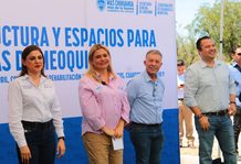 Pérez Pavía acompaña a Maru Campos durante su visita a Meoqui