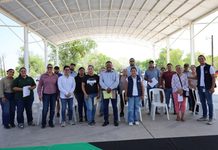 Entrega Coesvi material de construcción a 21 familias de Julimes para mejorar sus viviendas