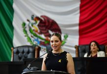 Propone Yesenia Reyes deducir medicamentos recetados en la declaración anual