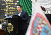 Aprueba Congreso propuestas de Alfredo Chávez para proteger a estudiantes madres en universidades