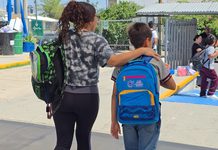 Continúa Municipio la entrega de Mi Bolsa Escolar en escuelas de la Capital