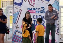 Lleva Nancy “La China” Frías mobiliario y material deportivo a tres escuelas con “Juntos Construimos”