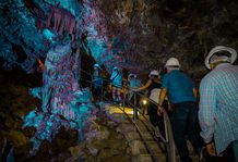 Invita Municipio a realizar un viaje al corazón de la tierra en las Grutas Nombre de Dios