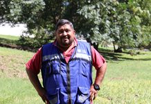 Detrás de cada parque cuidado está el trabajo de personas como Julio Vela