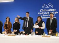 Rinde protesta René Chavira como presidente del Consejo Directivo del DIF Municipal