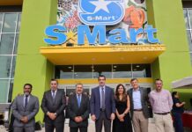Participa Alcalde René Chavira en inauguración de novena tienda S-Mart en Chihuahua Capital