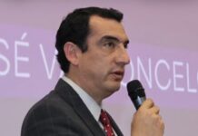 Solicita alcalde Chavira revisión de actuación policial en hechos relacionados con periodista durante el cierre de FICUU